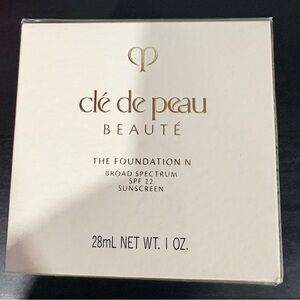 Cle de Peau The Foundation N | B30 medium beige | 28ml